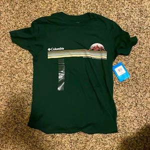 Columbia  t-shirt, never worn